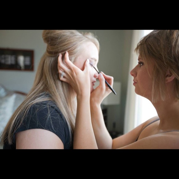 Meet your Posher, Liz - Picture 4 of 8